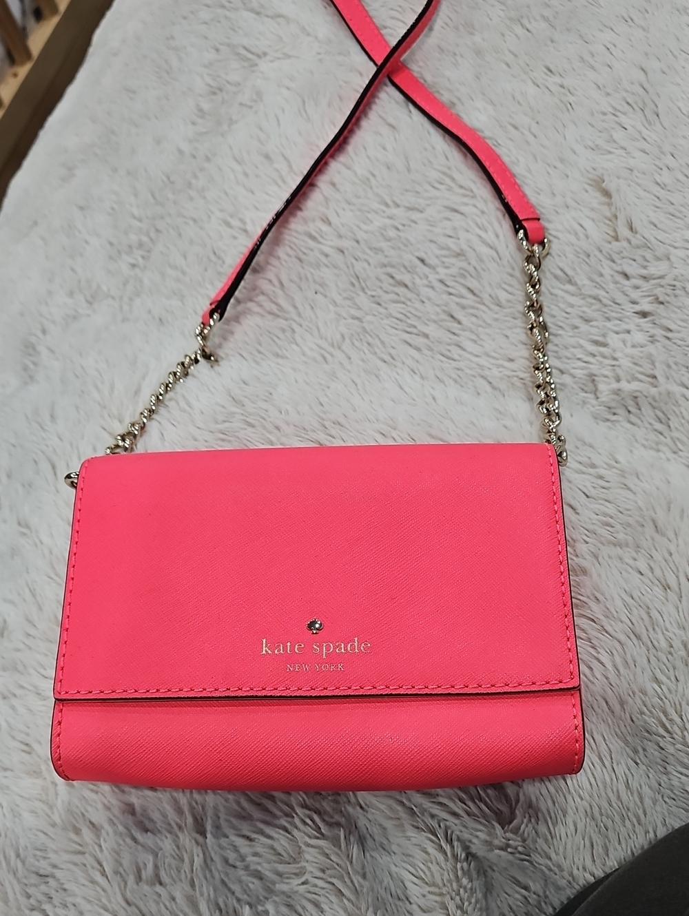 kate spade hot pink Mini crossbody with gold chain strap